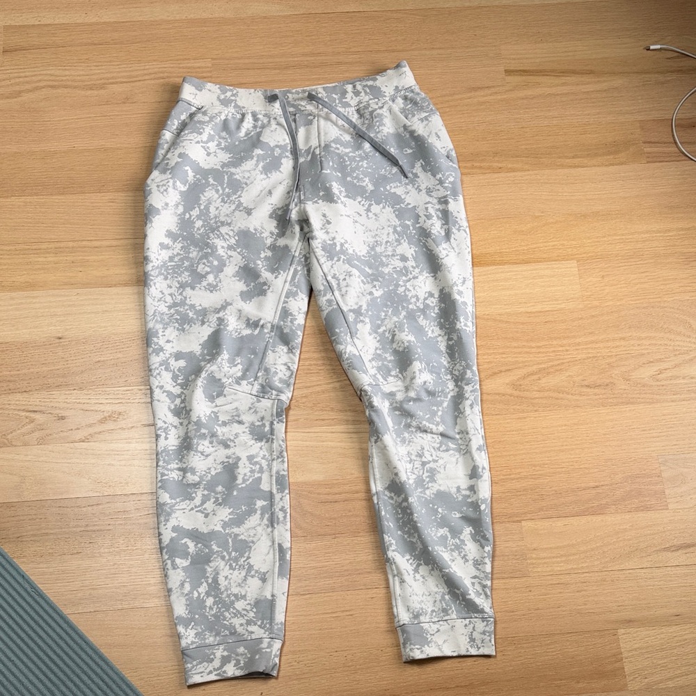 lululemon athletica Gray Camo Sweatpants